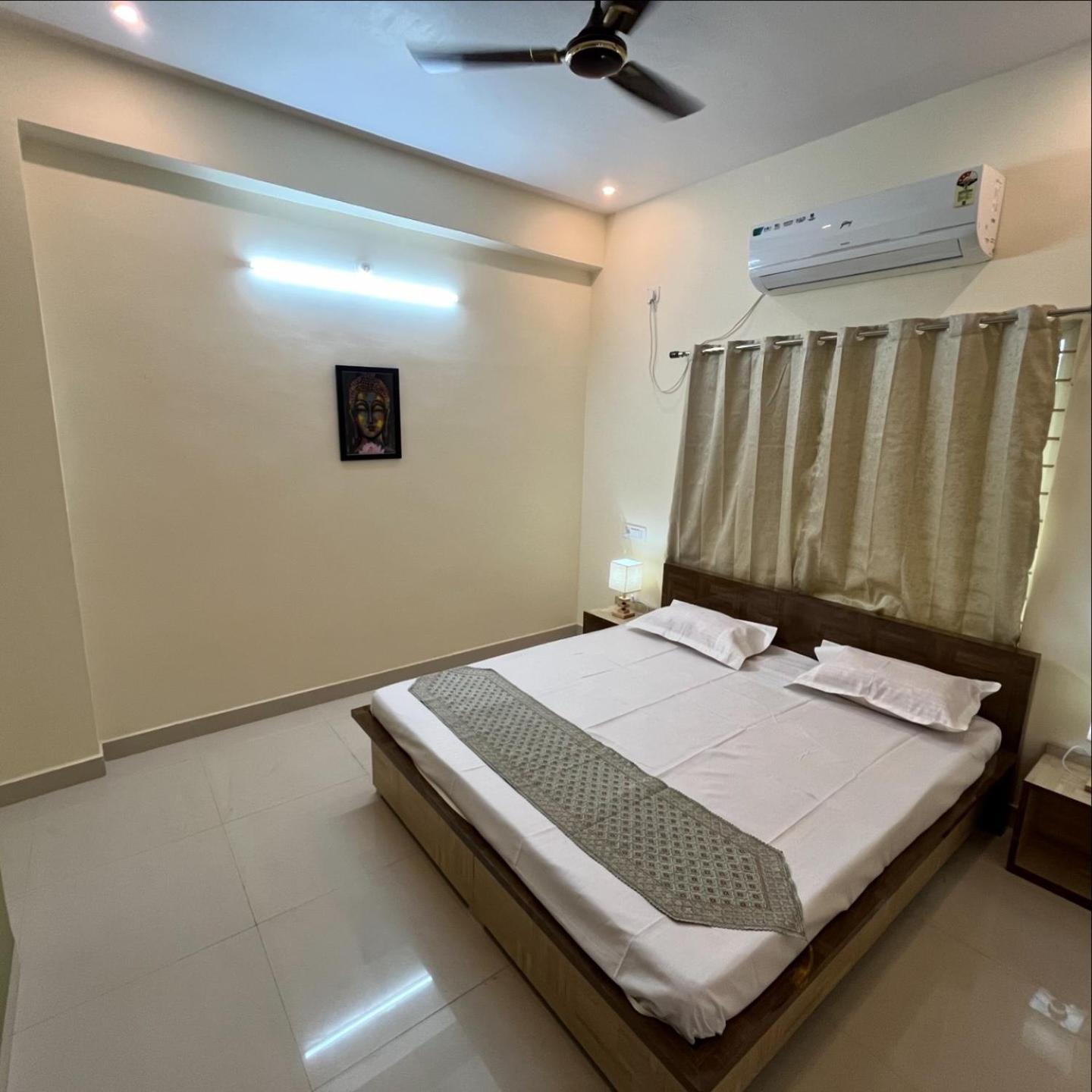 Hotel Shivashray Luxury Stays & Inn Удджайн Экстерьер фото