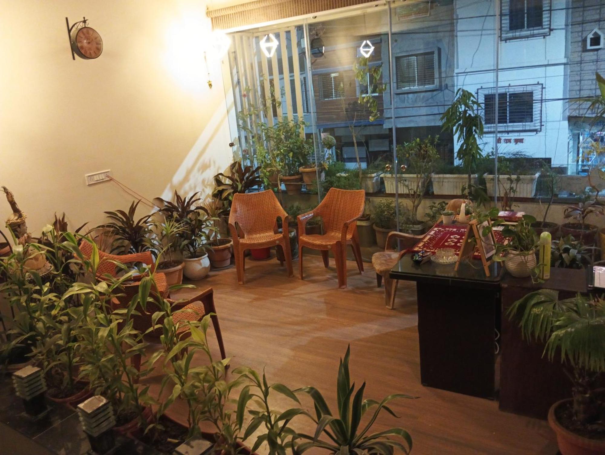 Hotel Shivashray Luxury Stays & Inn Удджайн Номер фото
